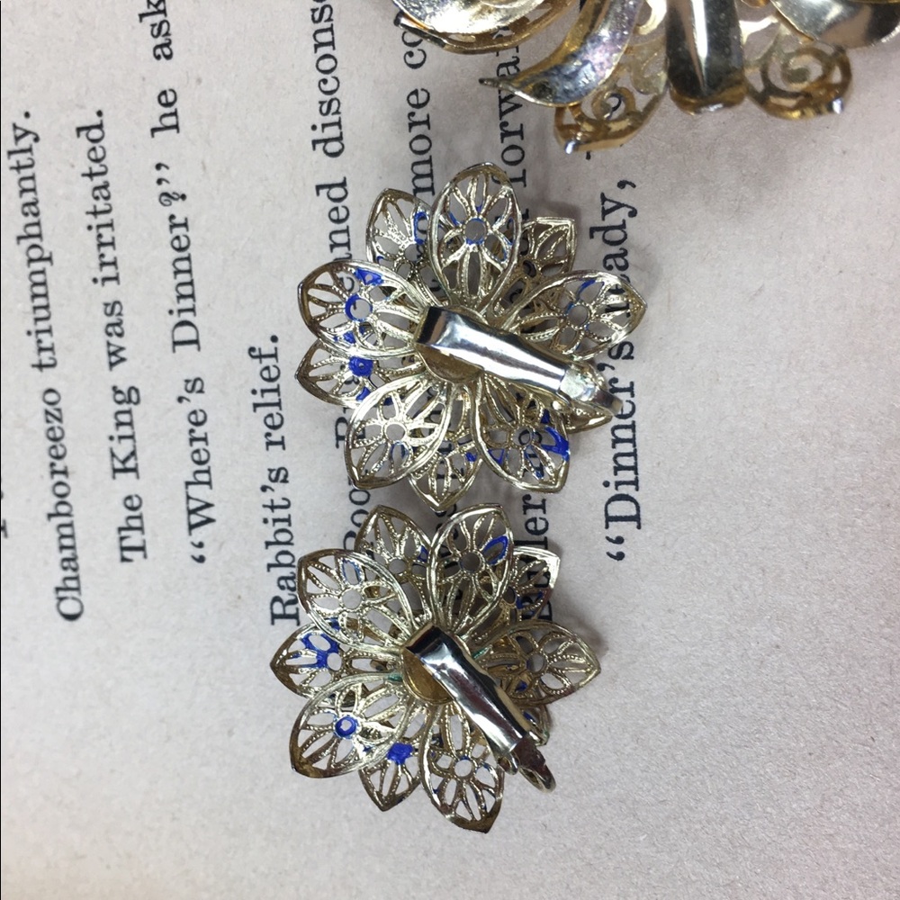 Vintage Gold Tone Filigree & Blue Enamel Set - Picture 8 of 8